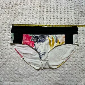 CALIA by Carrie Underwood Black and White Floral Bottoms Classic Brief